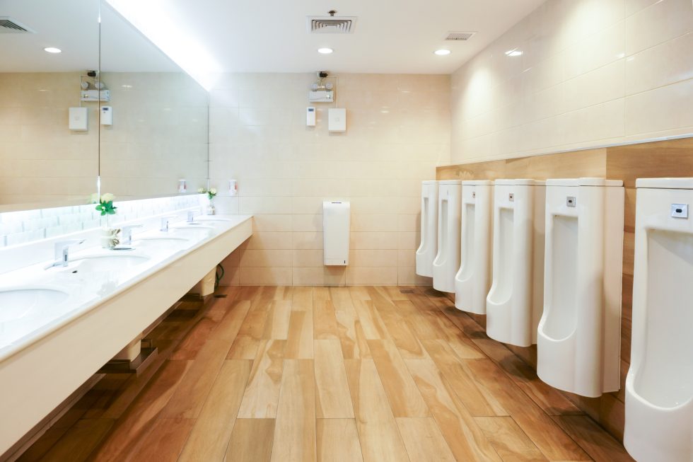 What types of plumbing services are available in Hobart?