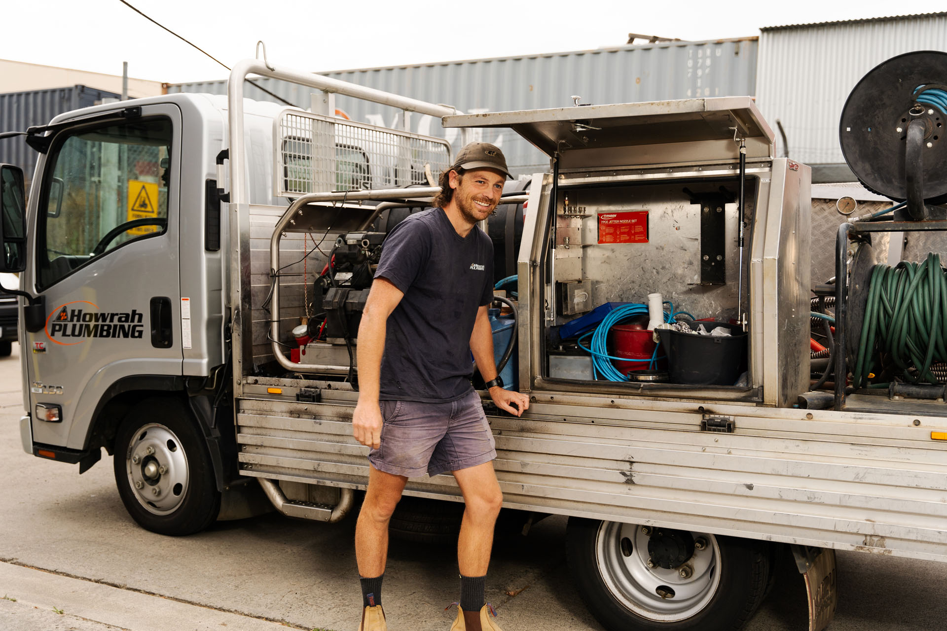 Signs that you may need to call an emergency plumber
